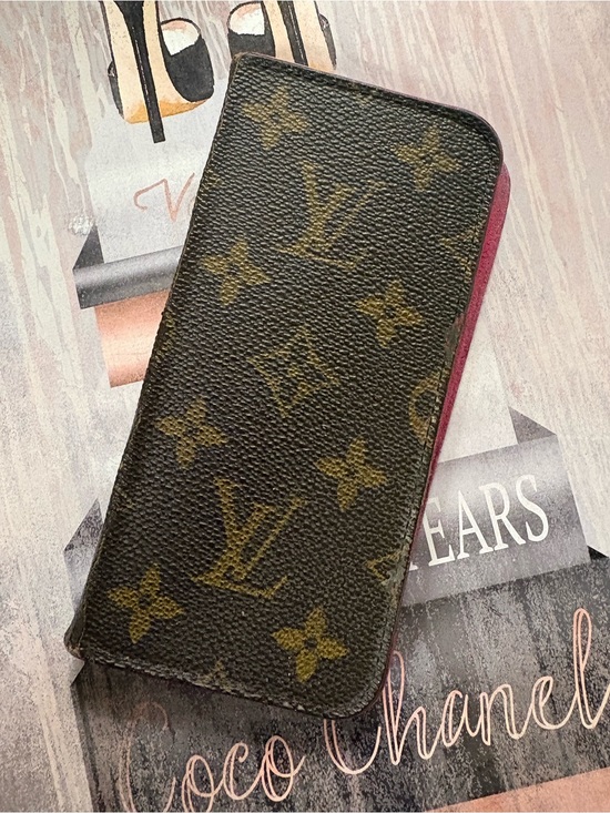Louis Vuitton Accessories - Louis Vuitton Brown Monogram Canvas Phone Case with Pink Trim